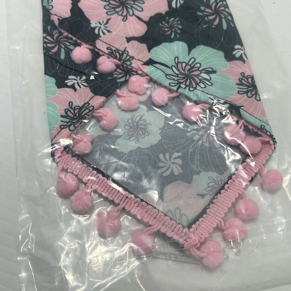 Dogs Floral Bandana M/L NEW - Picture 6 of 9